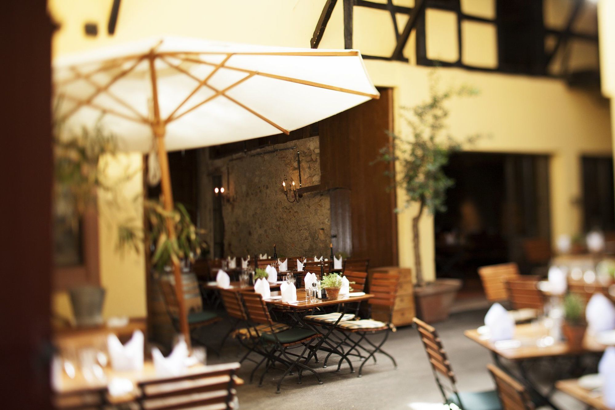 Schwarzer Adler Hotel Фогтсбург Екстериор снимка
