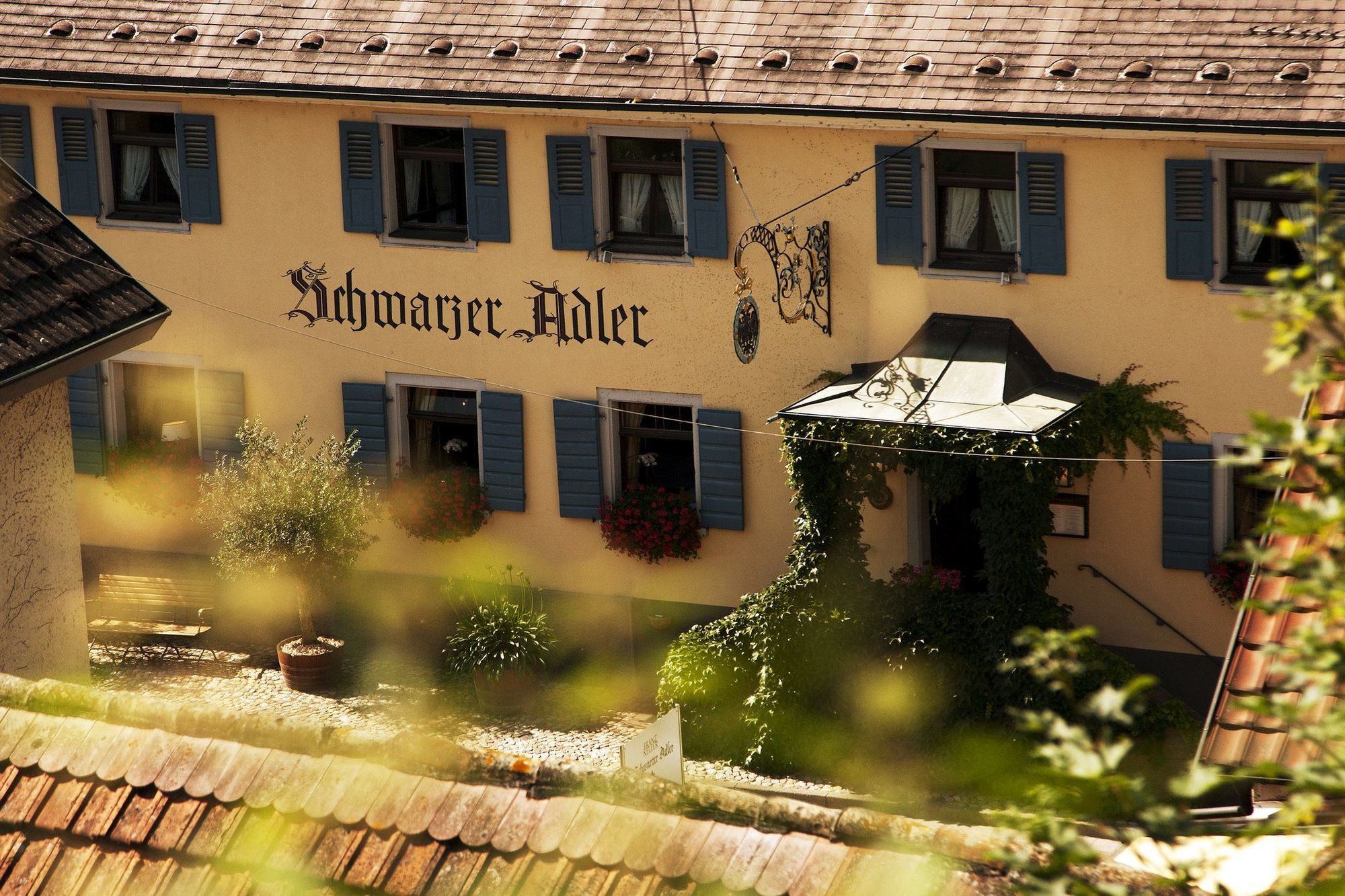 Schwarzer Adler Hotel Фогтсбург Ресторант снимка
